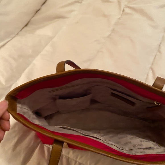 - Michael Kors Handbag  Red nylon/leather - Picture 3 of 5